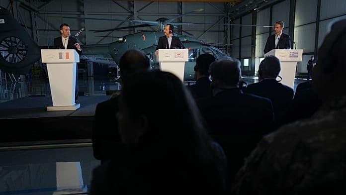 Baf'ta üçlü zirve: 'Kıbrıs'a saldıran Avrupa'ya saldırmış sayılır'