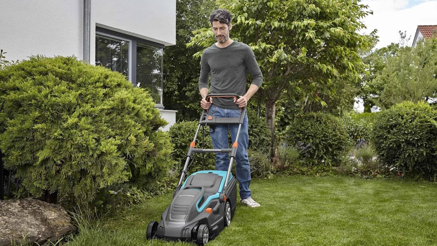 Çim biçme makinesi tavsiyesi için en iyi çim & ot biçme makineleri (2026)